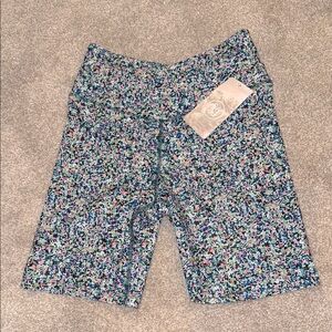 SAGE COLLECTIVE CROSSOVER BIKER SHORTS IN BLUE STATIC (SMALL)